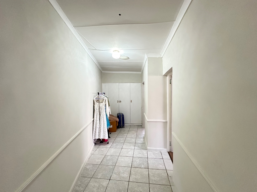 6 Bedroom Property for Sale in Heiderand Western Cape